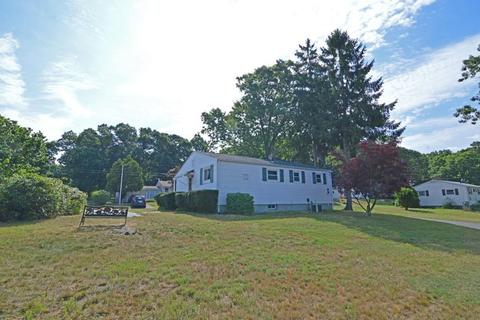 54 Regal St, Springfield, MA 01118 photo 28
