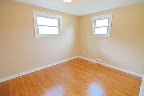 54 Regal St, Springfield, MA 01118 photo 11
