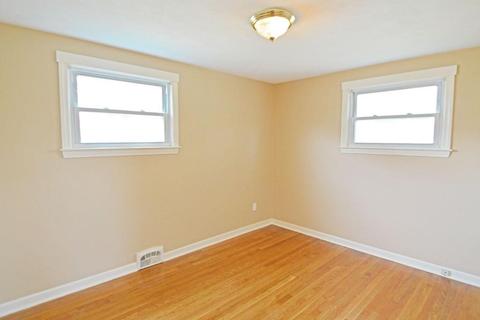 54 Regal St, Springfield, MA 01118 photo 14