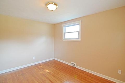 54 Regal St, Springfield, MA 01118 photo 16