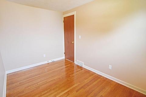 54 Regal St, Springfield, MA 01118 photo 10