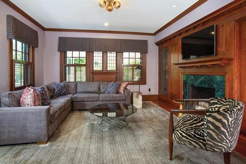 130 Dean Rd, Brookline, MA 02445 photo 10