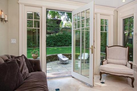 130 Dean Rd, Brookline, MA 02445 photo 9