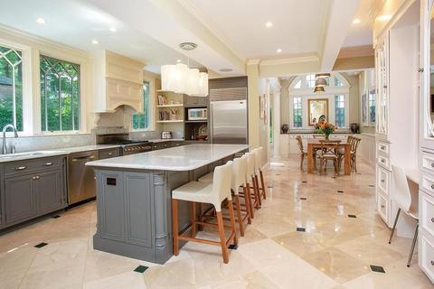 130 Dean Rd, Brookline, MA 02445 photo 6