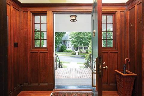 130 Dean Rd, Brookline, MA 02445 photo 2