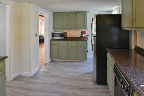 24 Ash St, Danvers, MA 01923 photo 11