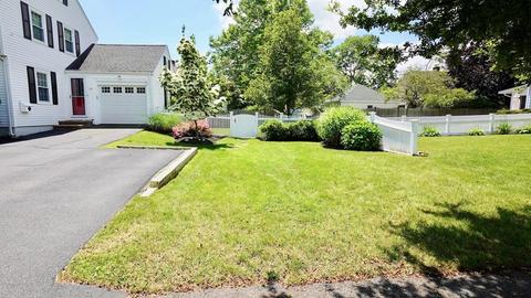 39 Hereford Rd, Marblehead, MA 01945 photo 2