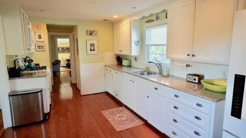 39 Hereford Rd, Marblehead, MA 01945 photo 5
