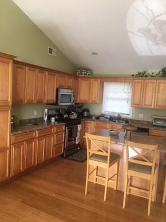 1096 Laurel St, Fall River, MA 02721 photo 13