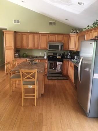 1096 Laurel St, Fall River, MA 02721 photo 9