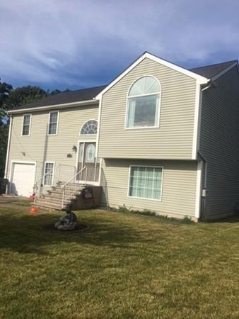 1096 Laurel St, Fall River, MA 02721 photo 4