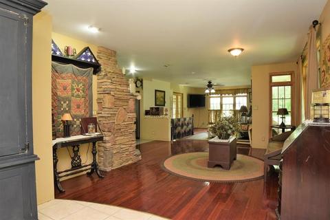 116 Chase Rd, Athol, MA 01331 photo 3