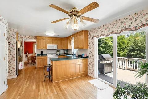 13 Centennial Dr, Blackstone, MA 01504 photo 13