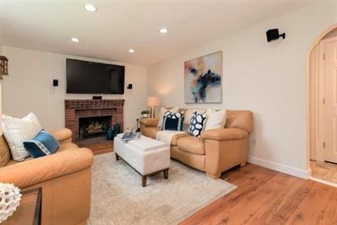 4 Erwin Rd, North Reading, MA 01864 photo 4