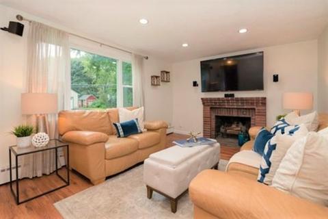 4 Erwin Rd, North Reading, MA 01864 photo 5
