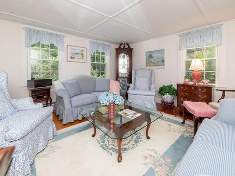 269 Hale St, Beverly, MA 01915 photo 9