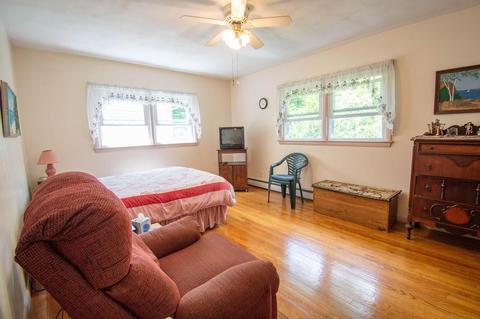 41 Senator St, Springfield, MA 01129 photo 10