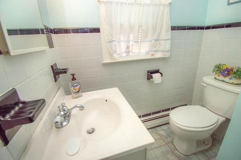 41 Senator St, Springfield, MA 01129 photo 13