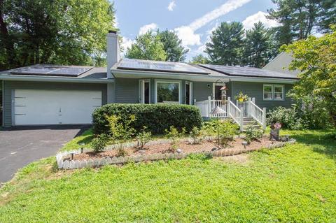 41 Senator St, Springfield, MA 01129 photo 1
