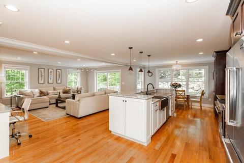 19 Wright St, Arlington, MA 02474 photo 5