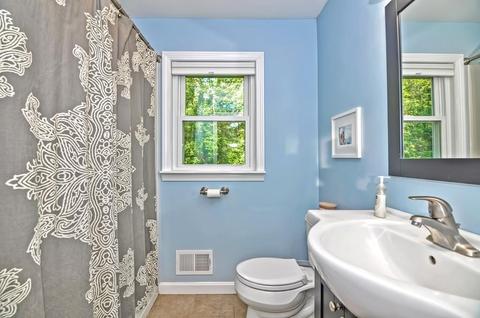 237 Conlyn Ave, Franklin, MA 02038 photo 22