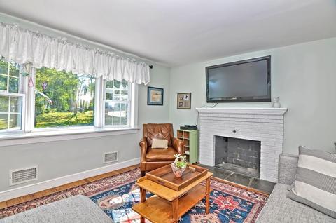 237 Conlyn Ave, Franklin, MA 02038 photo 13