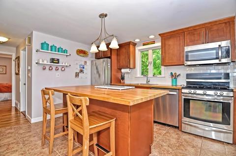 237 Conlyn Ave, Franklin, MA 02038 photo 4