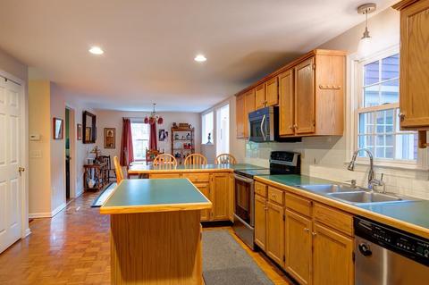 80 Highland View Dr, Sutton, MA 01590 photo 9