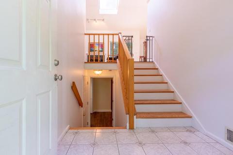 833 Edgell Rd, Framingham, MA 01701 photo 4