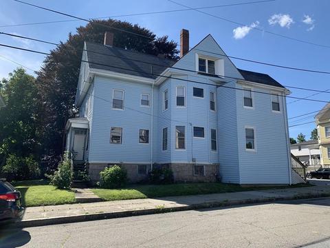 565 Maple St, Fall River, MA 02720 photo 2