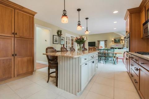 117 Fall Ln, Franklin, MA 02038 photo 2