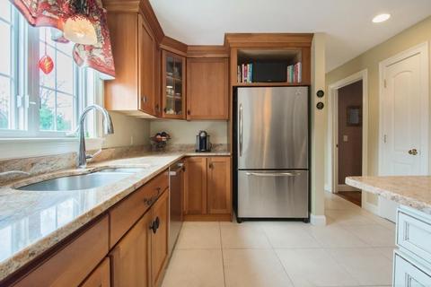 117 Fall Ln, Franklin, MA 02038 photo 10