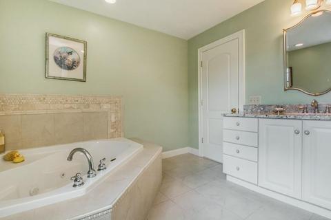 117 Fall Ln, Franklin, MA 02038 photo 30