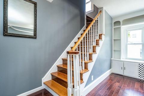 37 Tiffany St, Springfield, MA 01108 photo 13
