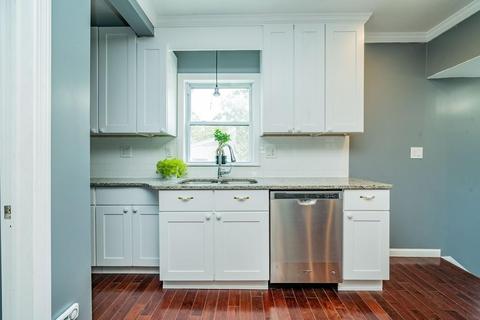37 Tiffany St, Springfield, MA 01108 photo 5