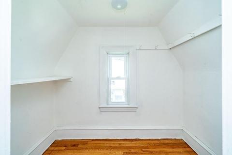 37 Tiffany St, Springfield, MA 01108 photo 17