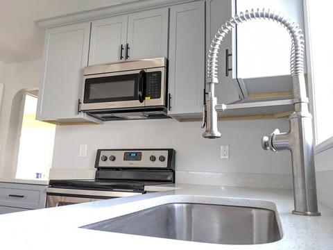 47 Glenmore St, Springfield, MA 01129 photo 5