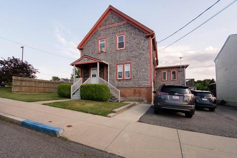 777 Hicks St, Fall River, MA 02724 photo 5
