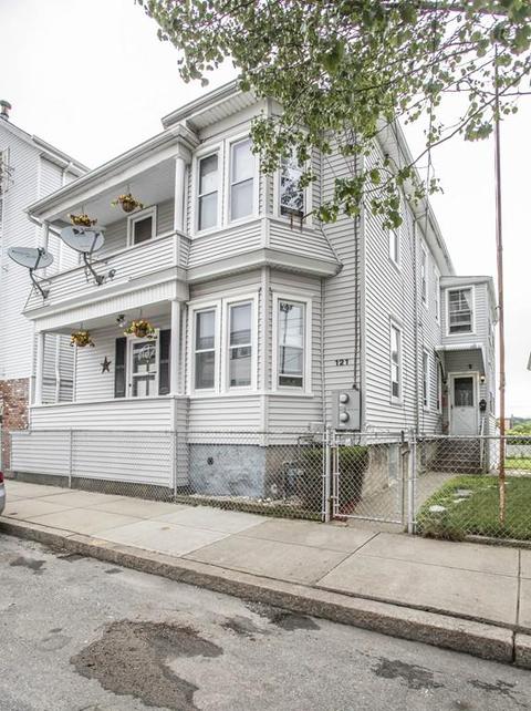 121 Plain St, Fall River, MA 02723 photo 2