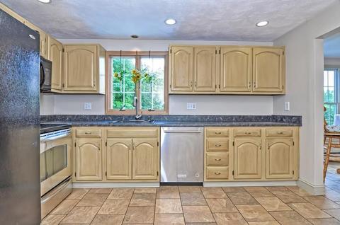 2 Squibnocket Rd, Franklin, MA 02038 photo 5