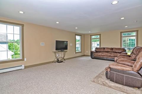 2 Squibnocket Rd, Franklin, MA 02038 photo 11