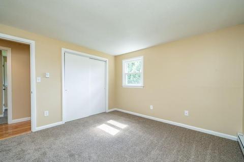 9 Droy Cir, Easthampton, MA 01027 photo 13