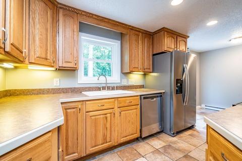 9 Droy Cir, Easthampton, MA 01027 photo 7