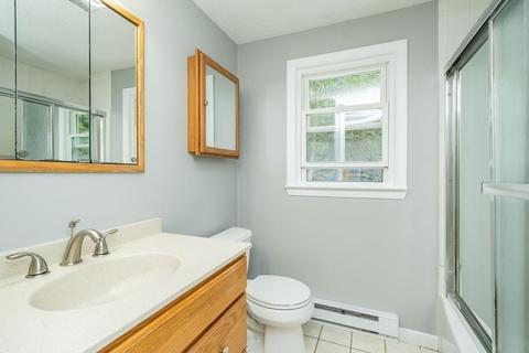 9 Droy Cir, Easthampton, MA 01027 photo 18