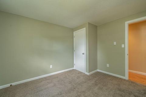 9 Droy Cir, Easthampton, MA 01027 photo 16