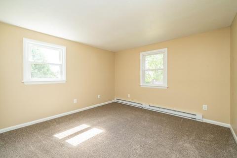 9 Droy Cir, Easthampton, MA 01027 photo 12