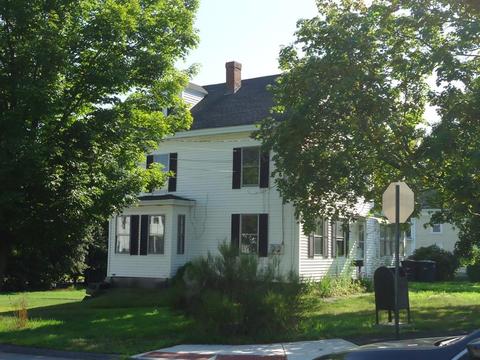 2 Cherry St, Hudson, MA 01749 photo 2