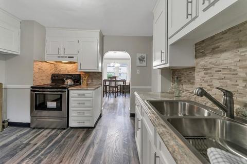 43 Preston St, Springfield, MA 01109 photo 7