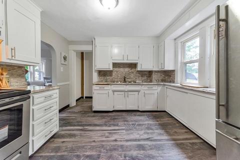 43 Preston St, Springfield, MA 01109 photo 6