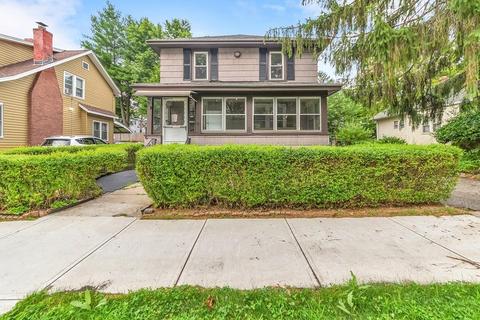 43 Preston St, Springfield, MA 01109 photo 1